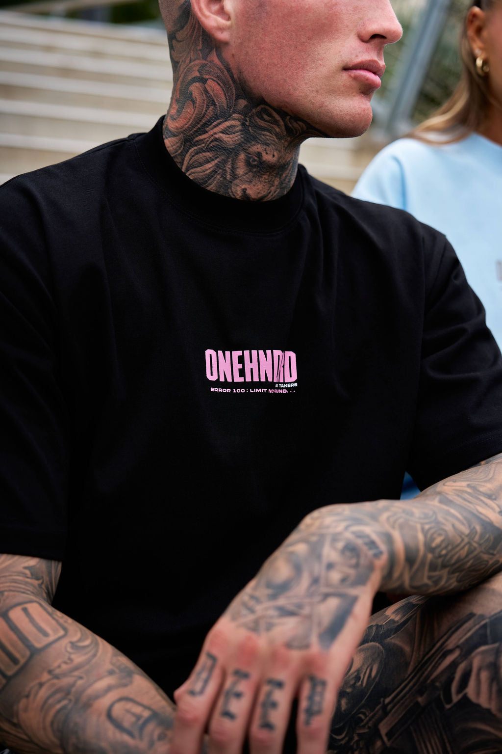 ONEHNDRD Risk Takers oversized tee black unisex 
