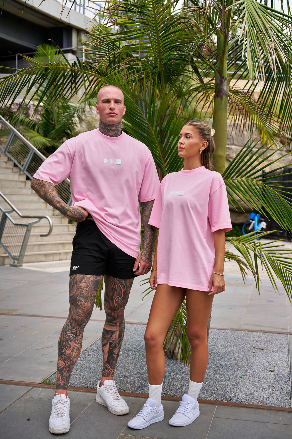 ONEHNDRD Risk Takers oversized tee dust pink unisex