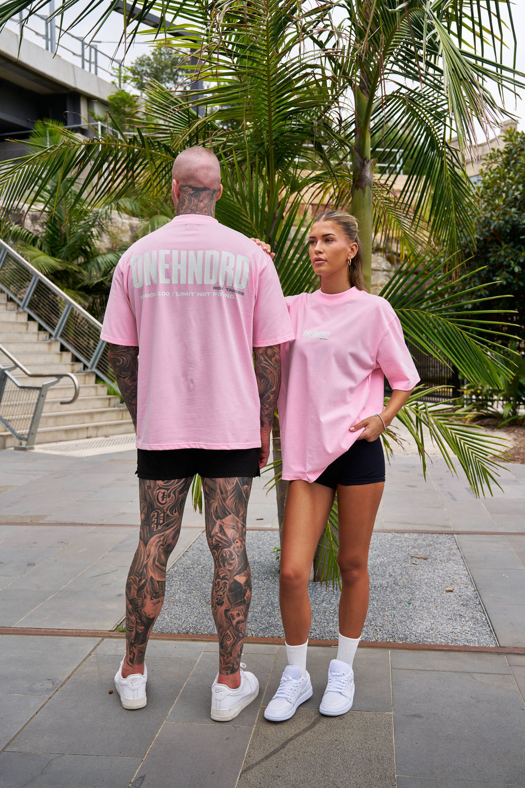 ONEHNDRD Risk Takers oversized tee dust pink unisex