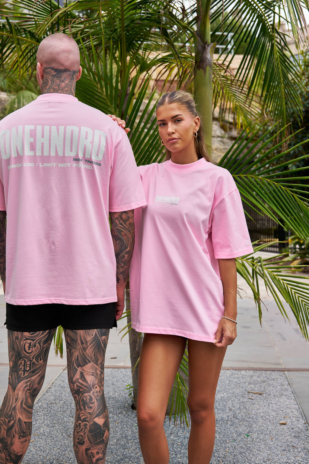 ONEHNDRD Risk Takers oversized tee dust pink unisex