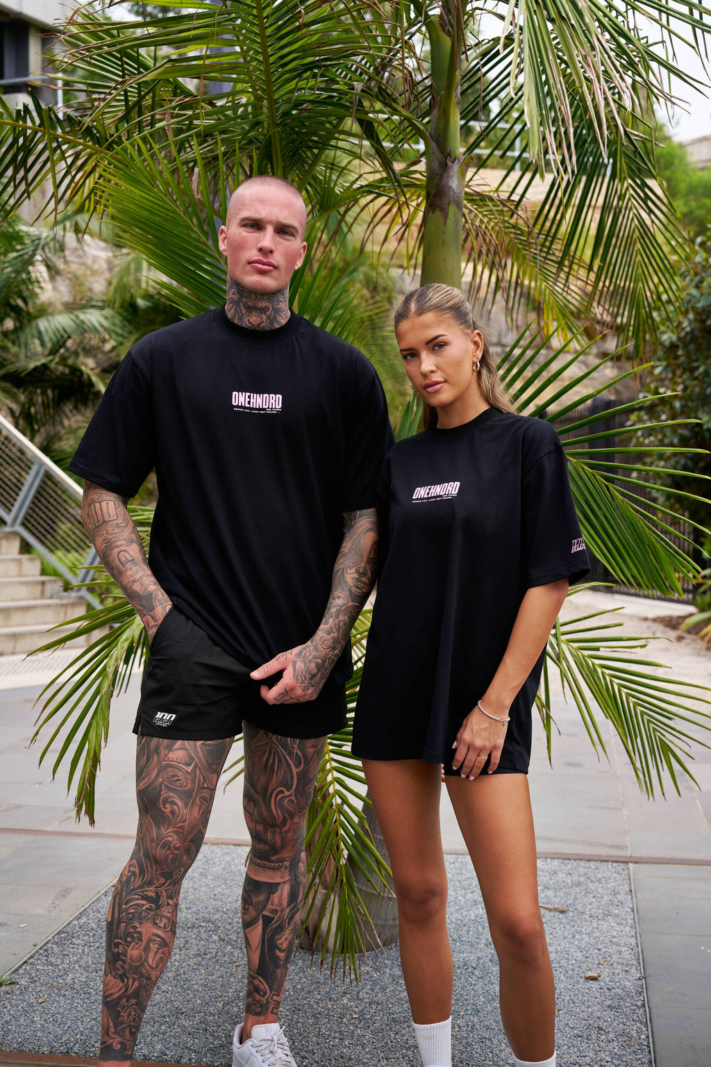 ONEHNDRD Risk Takers oversized tee black unisex 