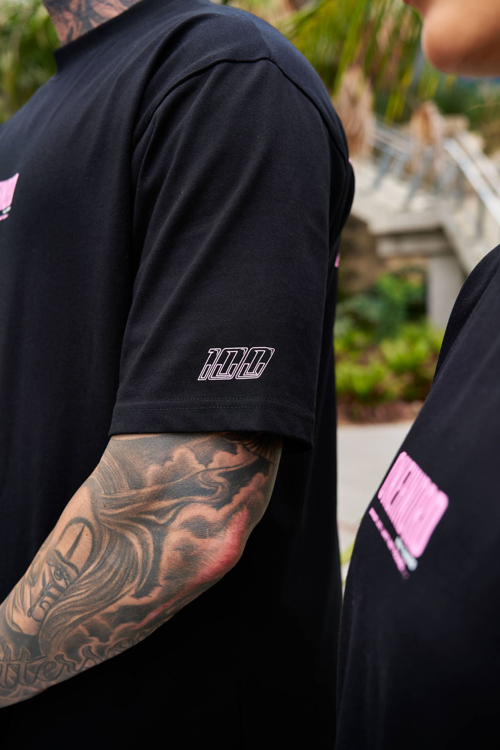 ONEHNDRD Risk Takers oversized tee black unisex 