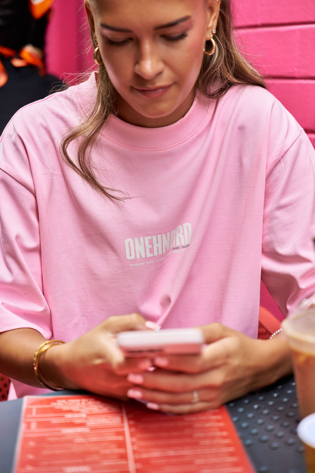 ONEHNDRD Risk Takers oversized tee dust pink unisex
