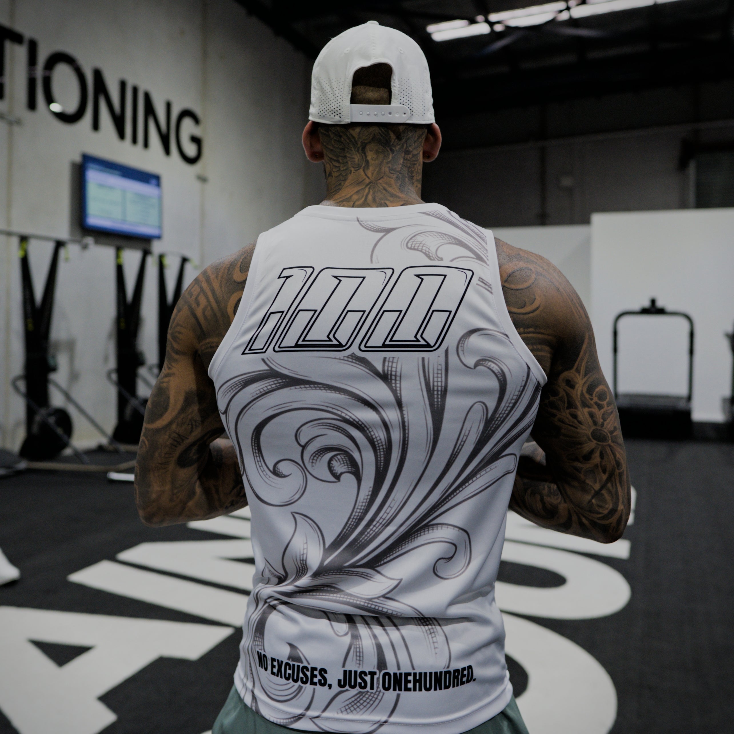 100 TANK - white