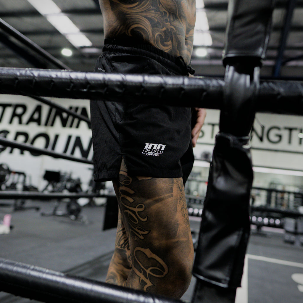 100 Shorts - black